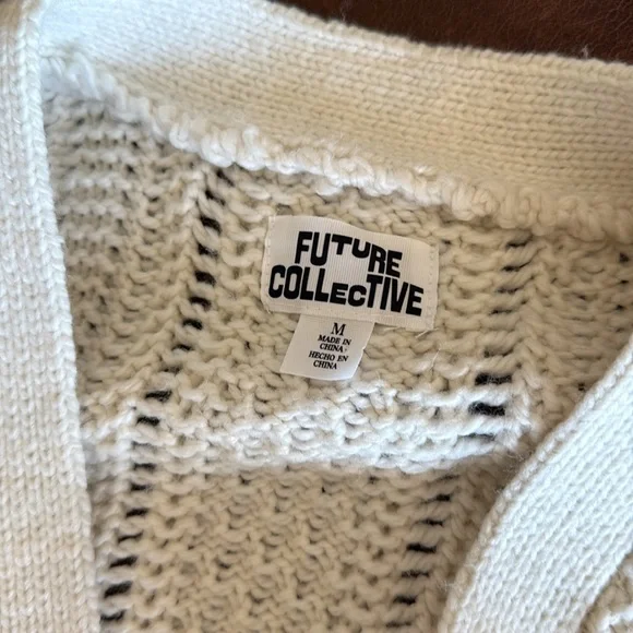 Cream super soft cardigan - Picture 2 of 5